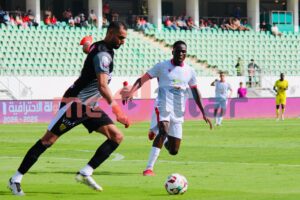 المغرب الفاسي يفاجئ حسنية أكادير بانتصار مبكر في الدوري الاحترافي