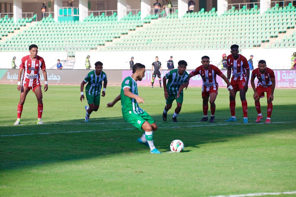 أولمبيك الدشيرة يقلب الطاولة على الكوكب المراكشي ويحقق فوزه الأول
