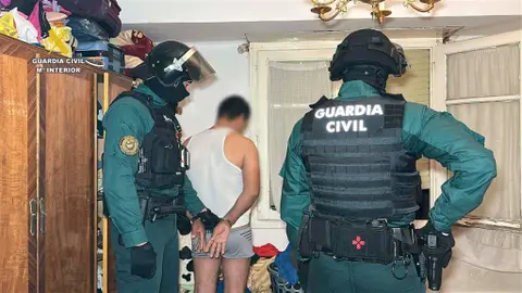 تفكيك شبكة استغلال المهاجرين المغاربة في لاريوخا الإسبانية.. عمل قاس بلا حقوق ولا أجور