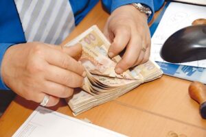الضرائب ترفع موارد الدولة إلى أكثر من 258 مليار درهم خلال تسعة أشهر من 2025