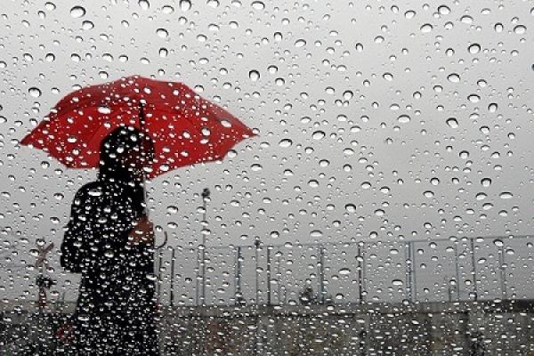 طقس الأربعاء: أمطار محلية وهبوب رياح قوية مع انخفاض درجات الحرارة