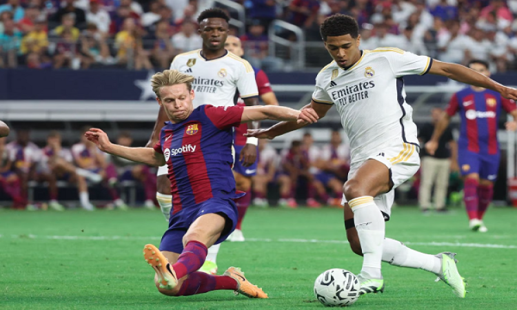 مبابي وبيلينغهام يقودان ريال مدريد للفوز على برشلونة في “كلاسيكو” مثير (2-1)
