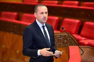 التهراوي: مؤشرات إيجابية لتجربة المجموعات الصحية الترابية وتعميمها تدريجيا سنة 2026