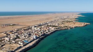 وفد اقتصادي من جزر الكناري يستكشف فرص الاستثمار في الداخلة ومشروع ميناء الأطلسي