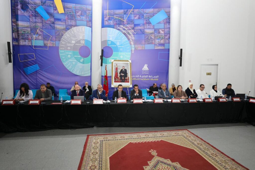 المجلس الجماعي لأكادير يصادق في دورة استثنائية على إصلاحات جبائية وإدارية استعدادا للاستحقاقات الرياضية