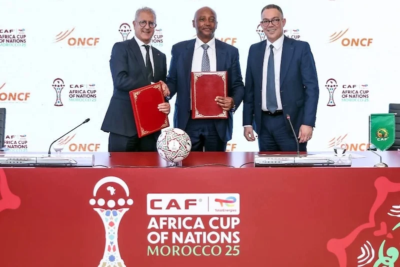المكتب الوطني للسكك الحديدية يوقع شراكة استراتيجية مع “الكاف” لدعم كأس إفريقيا 2025
