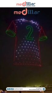 قميص العميد أشرف حكيمي يضيء سماء أكادير في عرض درونات ليلة رأس السنة 2026