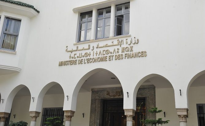 المغرب يبرمج استثمارات عمومية بقيمة 380 مليار درهم لعام 2026 لتعزيز العدالة المجالية والنمو المستدام