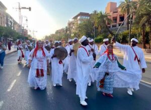 تارودانت تحتفي بفنون الشارع في دورتها الرابعة: عروض مبتكرة وتكريمات فنية