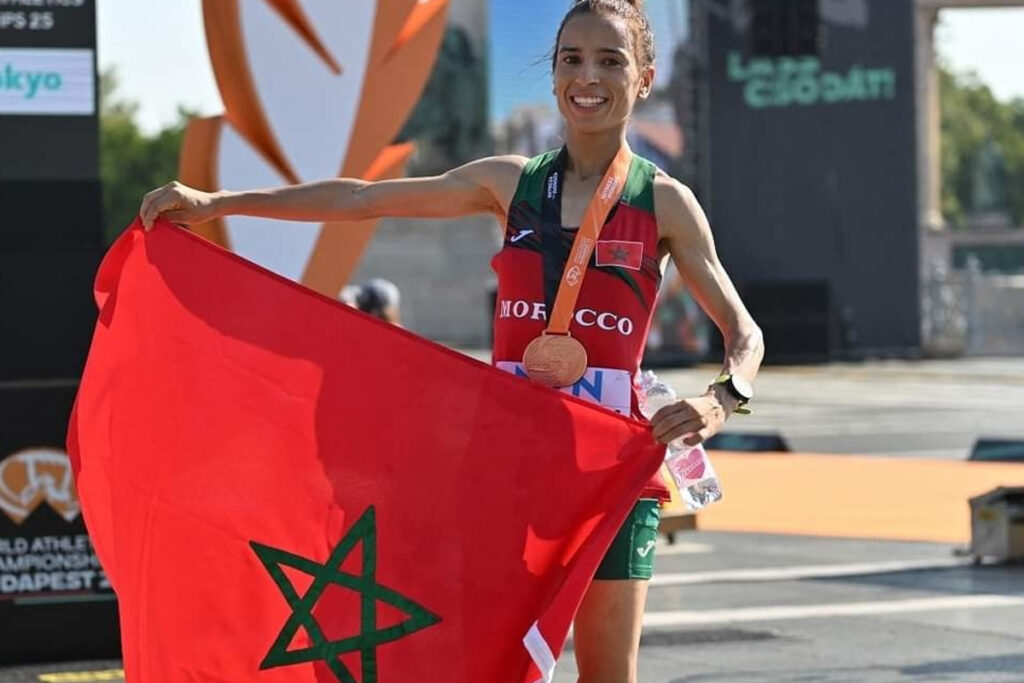 فاطمة الزهراء كردادي تحطم الرقم القياسي الوطني للماراطون في أوساكا