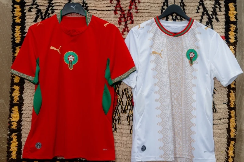 المنتخب المغربي يكشف عن قميصه الرسمي استعدادا لكأس العالم 2026
