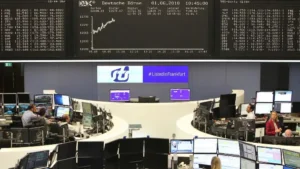 الأسواق الأوروبية تتراجع الخميس وسط توترات الشرق الأوسط وترقب قرارات البنوك المركزية