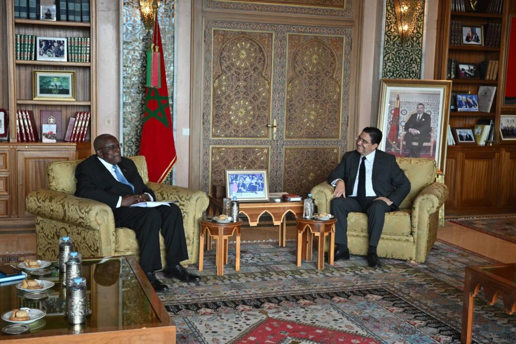 السيد بوريطة يجري مباحثات مع المبعوث الخاص لرئيس زامبيا ويتسلم رسالة موجهة إلى جلالة الملك محمد السادس