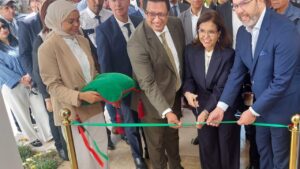 أكادير.. زيارة رسمية للدريوش إلى مختبر مراقبة الجودة بالمعهد الوطني للبحث في الصيد البحري