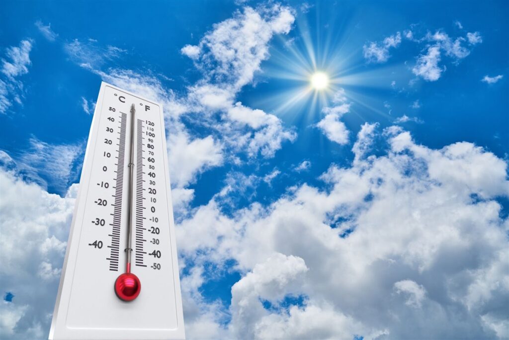 الطقس ليوم غد الجمعة: درجات حرارة منخفضة ورياح مع غبار متفرق بعدة مناطق في المملكة