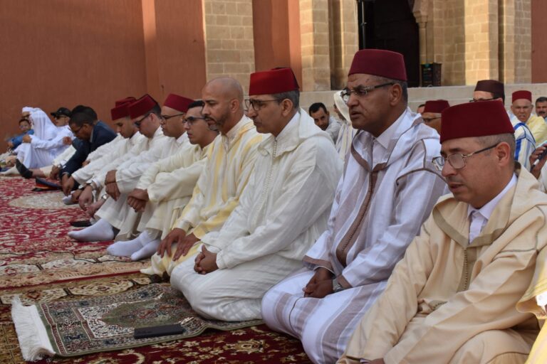 أجواء روحانية ببيوكرى.. عامل اشتوكة أيت باها يؤدي صلاة عيد الأضحى بمصلى مسجد الجزولي