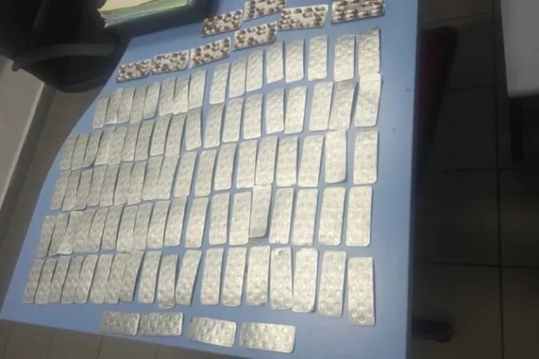 إحباط محاولة تهريب أقراص مخدرة بميناء طنجة المتوسط وتوقيف شخصين