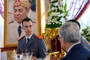 صاحب السمو الملكي ولي العهد الأمير مولاي الحسن يترأس مأدبة غداء أقامها جلالة الملك بمناسبة الذكرى السبعين لتأسيس القوات المسلحة الملكية
