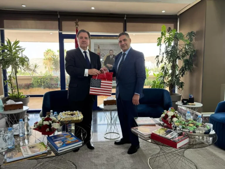 مباحثات بين السفير الأمريكي ووالي جهة سوس ماسة لتعزيز التعاون والشراكة الثنائية