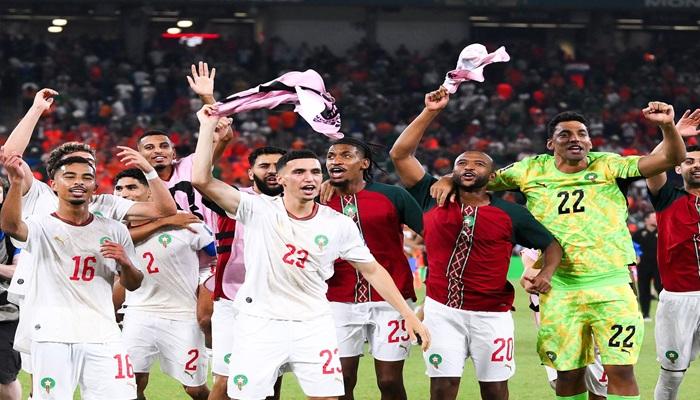 الصحافة الهولندية تشيد بالمغرب: “أسود الأطلس كانوا الأفضل واستحقوا التأهل”